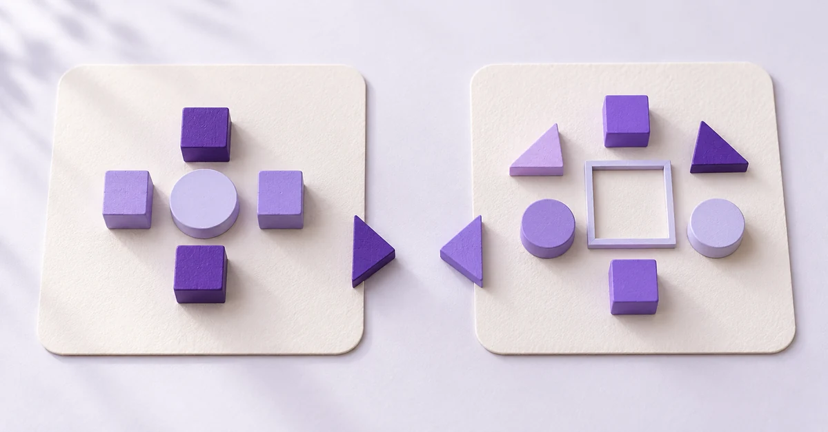 Dos fichas color crema muestran distintas disposiciones de bloques morados y lilas; dos triángulos se enfrentan en el espacio entre las fichas.